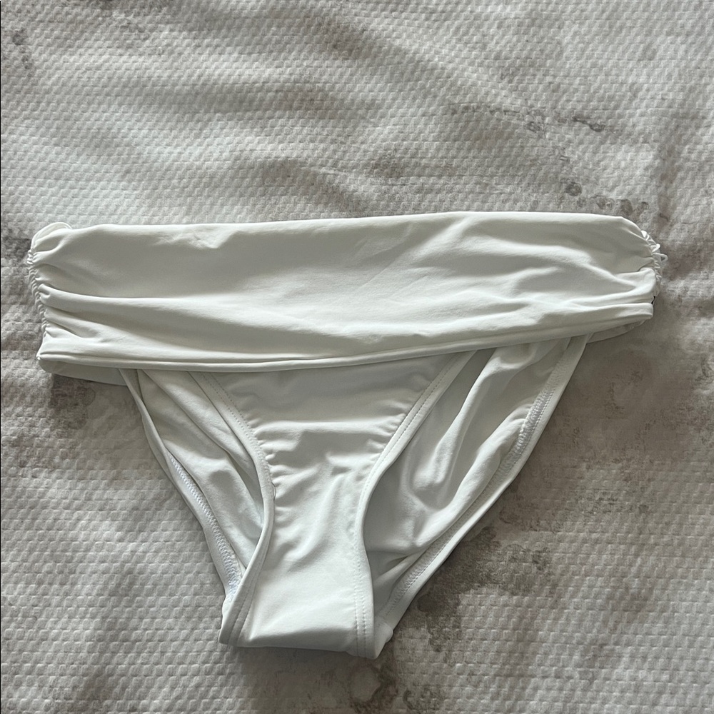 Vince Camuto Cream High-Waist Ruched Bikini Bottom Size Medium - Picture 6 of 9
